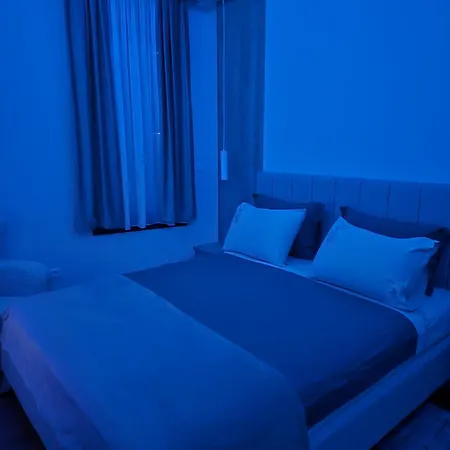 In Lux 2 Apartment