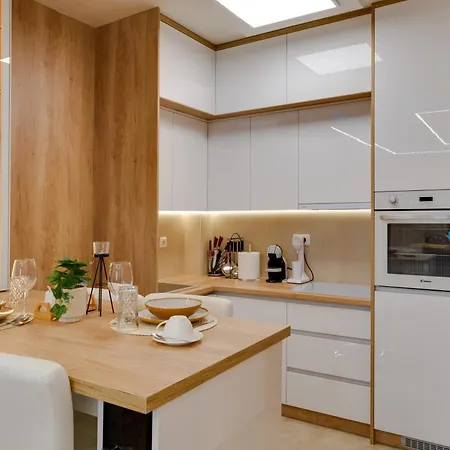 In Lux 2 Apartment