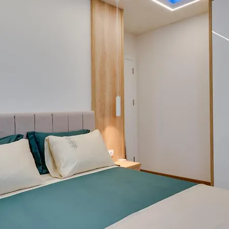 In Lux 2 Apartment *